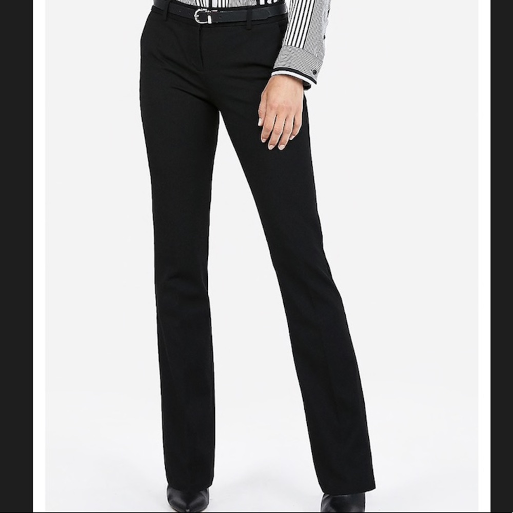 NWOT Black Express Columnist Mid Rise Size 2S